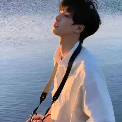 于希月